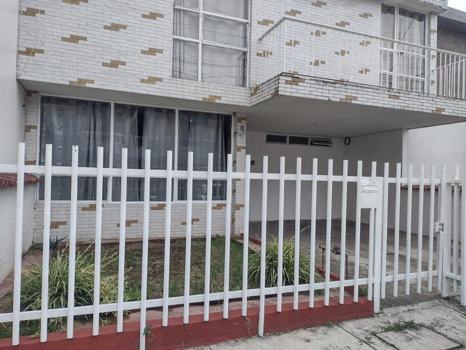 Amplia Casa Centro De Teziutlanヴィラ エクステリア 写真